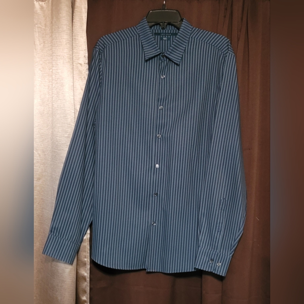 Perry Ellis Blue Striped Dress Shirt